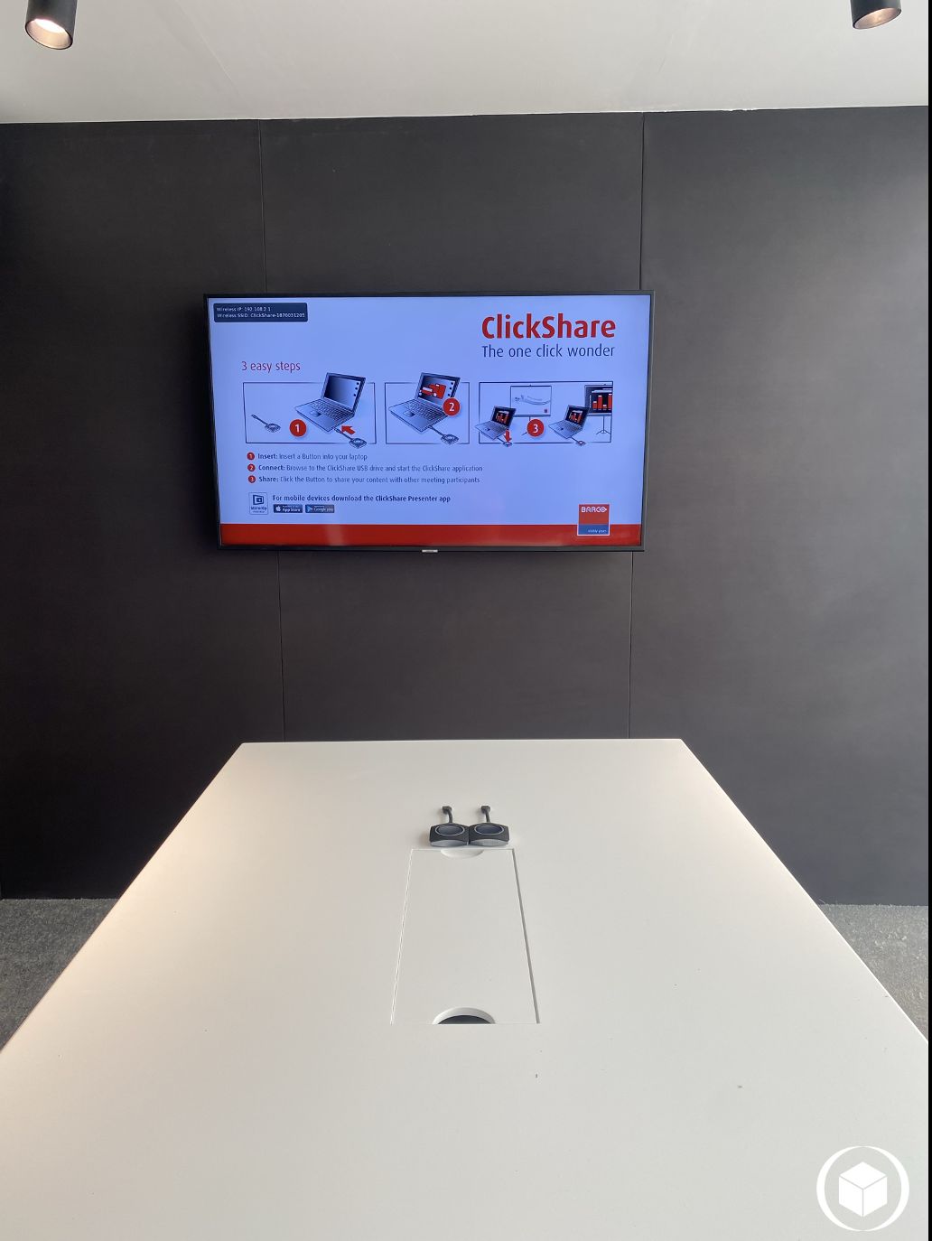 Wireless ClickShare presentation system installed in a boardroom